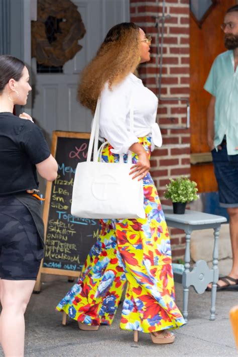 beyoncé telfar purse.